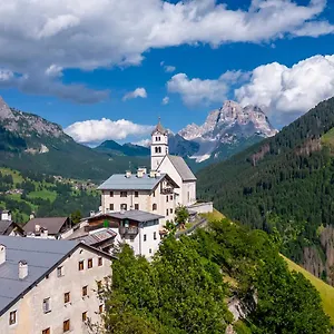 Appartamento Garnì Cèsa Dele Angele, Colle Santa Lucia