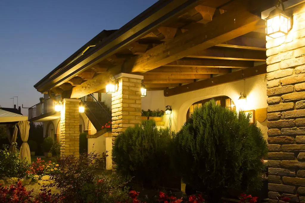 Agriturismo Da Merlo Trivignano 0*,